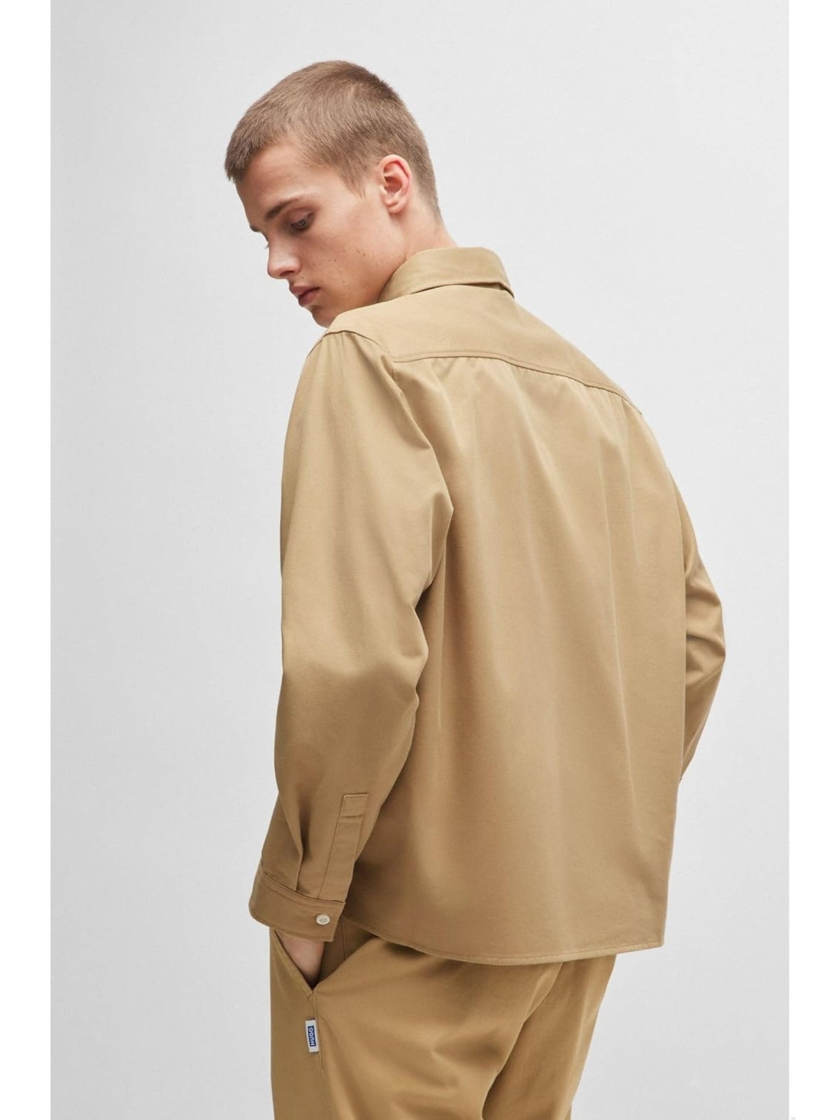 HUGO BOSS Ekynone Camasa cu maneca lunga si buzunare in fata bej barbati